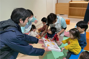 毎年、大阪府下の児童養護施設を訪問